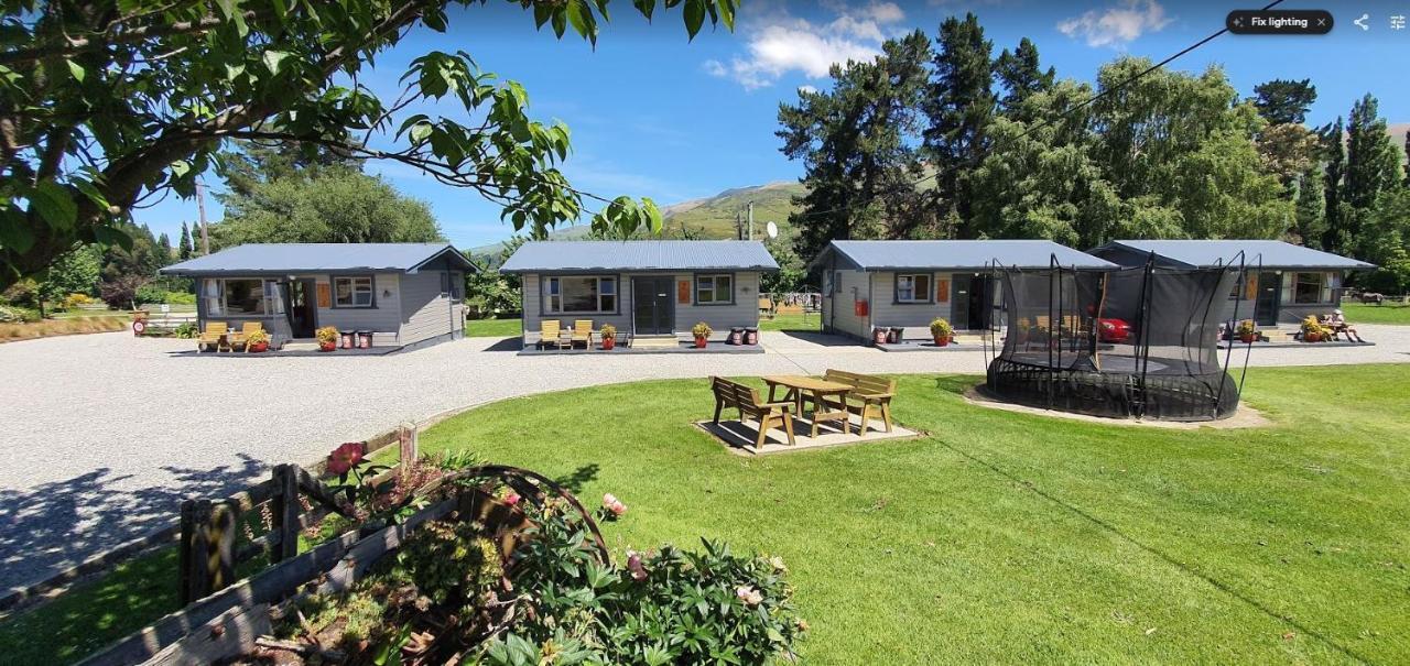 Roxburgh Clutha Gold Top 10 Holiday Park Exterior photo