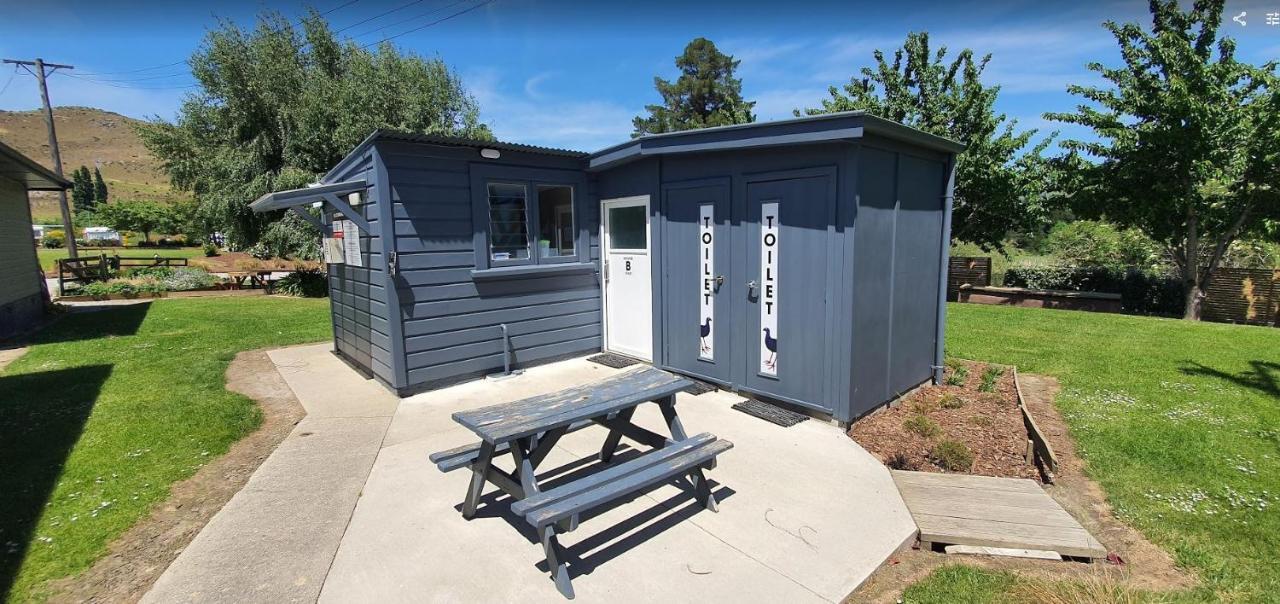 Roxburgh Clutha Gold Top 10 Holiday Park Exterior photo